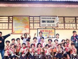 Yayasan Edward Galakkan Belajar Bersama 17 Siswa SDN Salalo