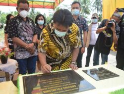 Bupati Jabes Gaghana Resmikan Dua Fasilitas Kesehatan di RS Liung Paduli